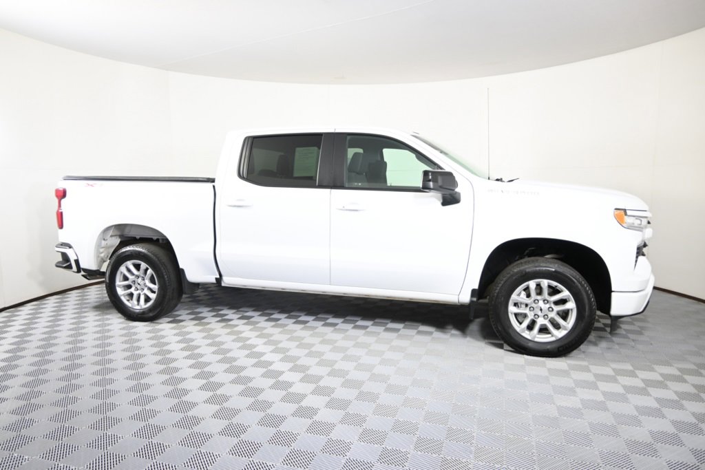 Used 2024 Chevrolet Silverado 1500 RST image 9