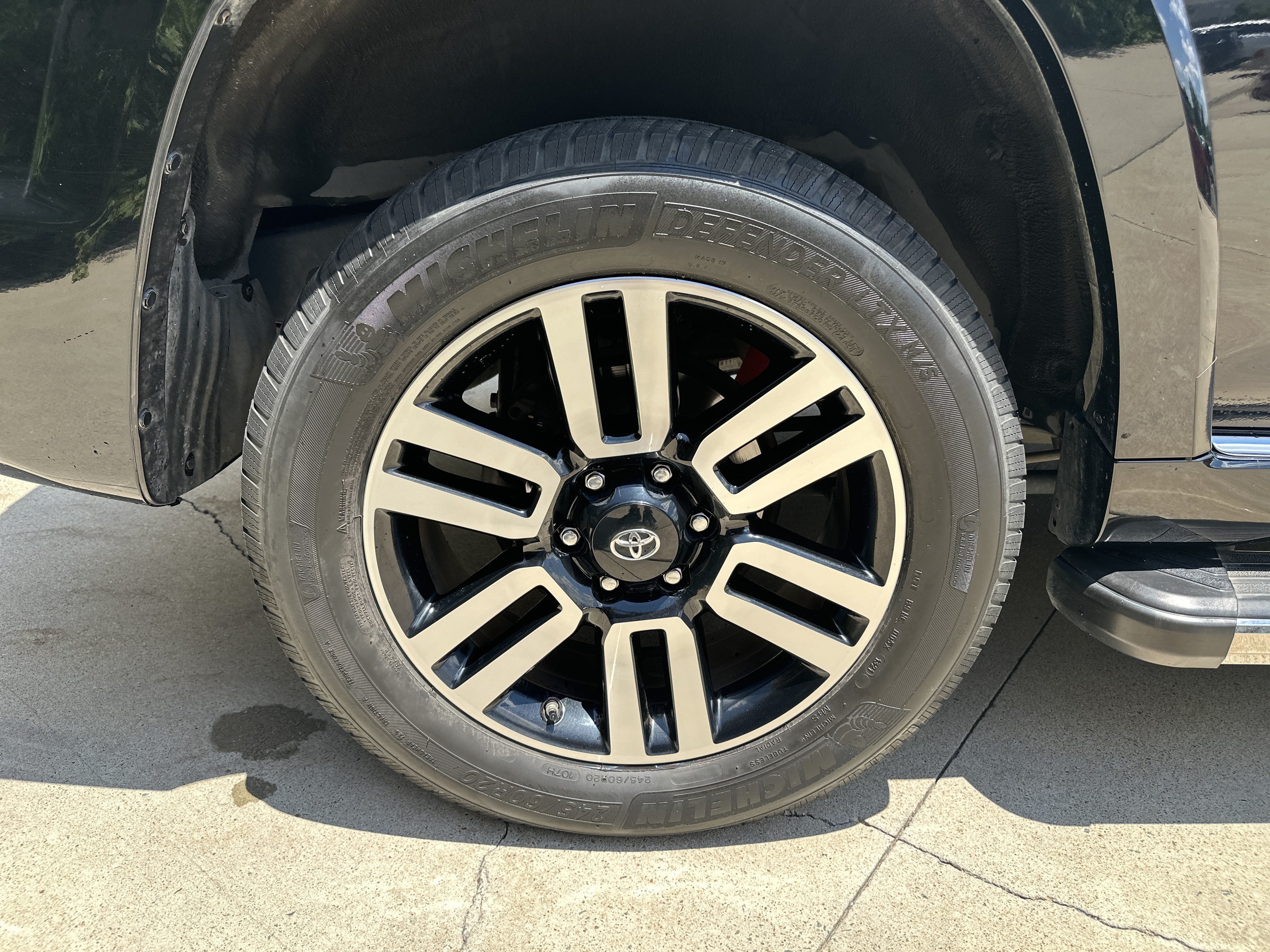 Used 2017 Toyota 4Runner Limited AWD/4WD image 34