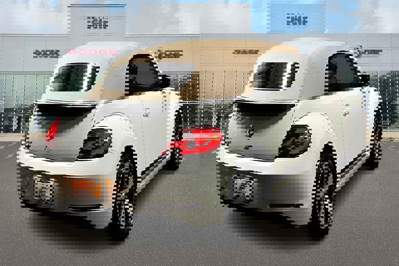 Used 2015 Volkswagen Beetle R-Line image 23