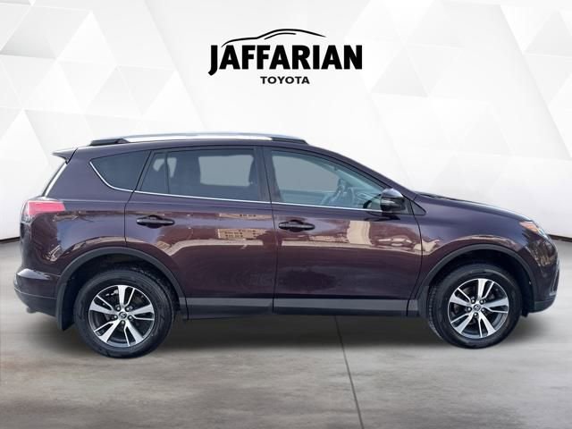 Used 2017 Toyota RAV4 XLE image 4