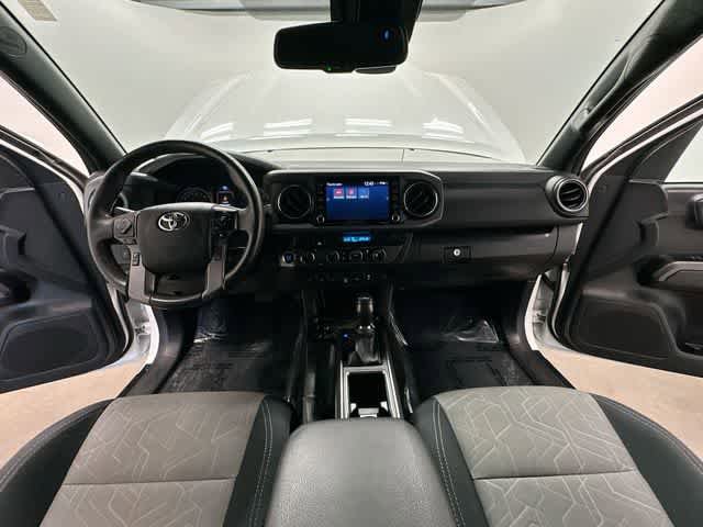 Used 2022 Toyota Tacoma TRD Off-Road w/ Technology Package image 19