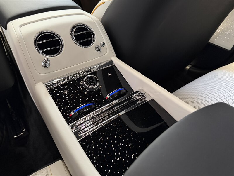 Used 2025 Rolls-Royce Spectre w/ Spectre Launch Package AWD/4WD image 22