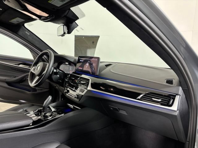 Used 2023 BMW M550i xDrive w/ Executive Package AWD/4WD image 22