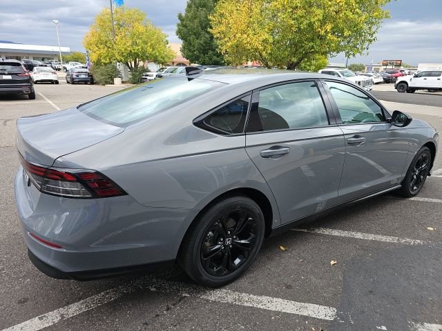 New 2025 Honda Accord SE image 5
