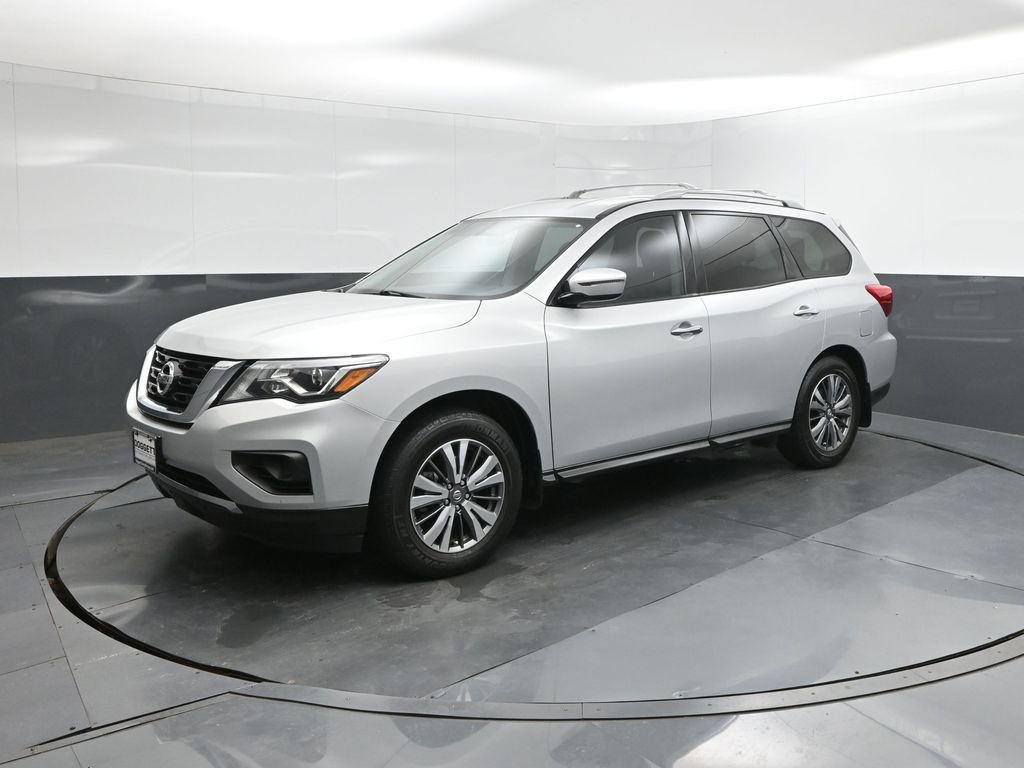 Used 2020 Nissan Pathfinder S FWD image 1