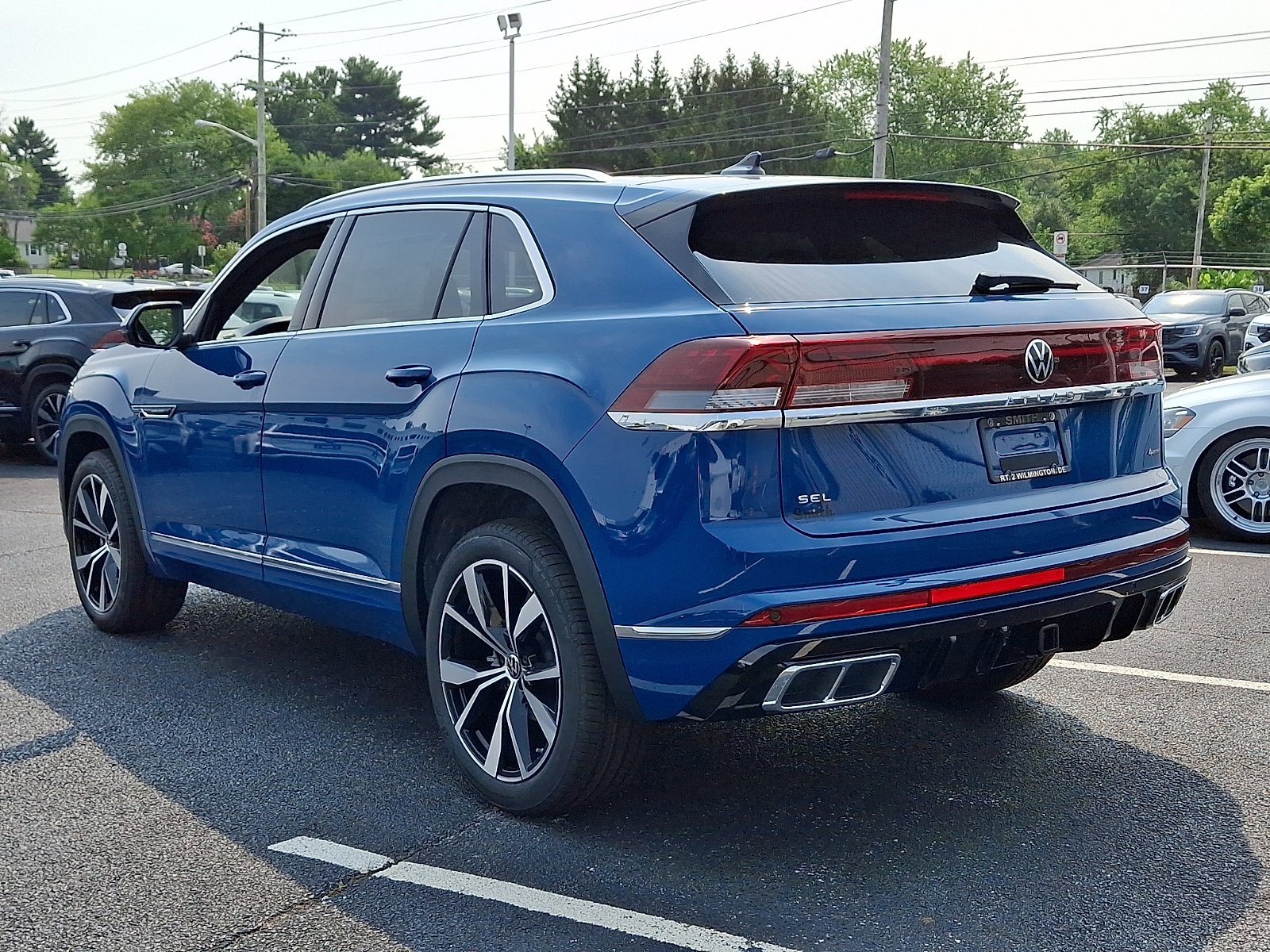 New 2026 Volkswagen Atlas Cross Sport SEL Premium R-Line AWD/4WD image 3