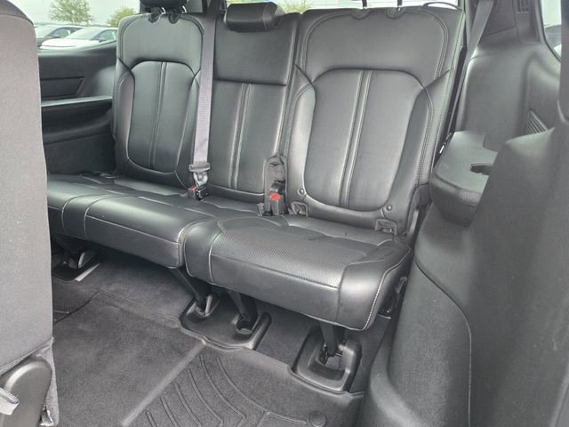 Used 2023 Jeep Wagoneer 4WD image 12