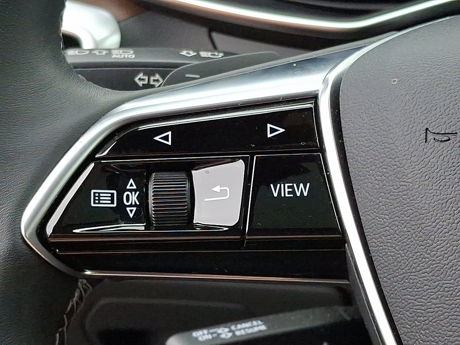 Certified 2025 Audi A6 Premium Plus image 23