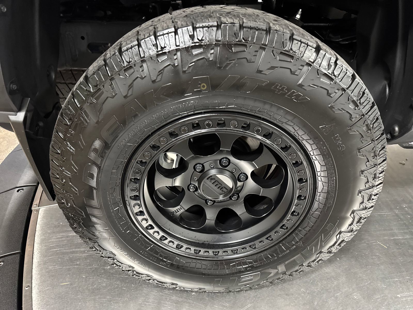 Used 2024 Toyota Tacoma TRD Off-Road AWD/4WD image 22