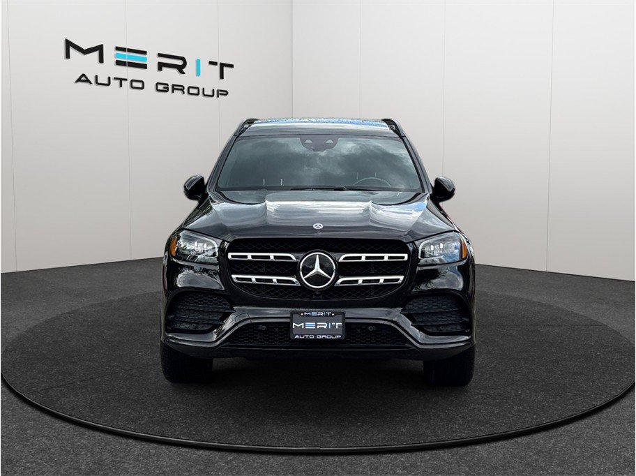 Used 2023 Mercedes-Benz GLS 580 4MATIC image 3