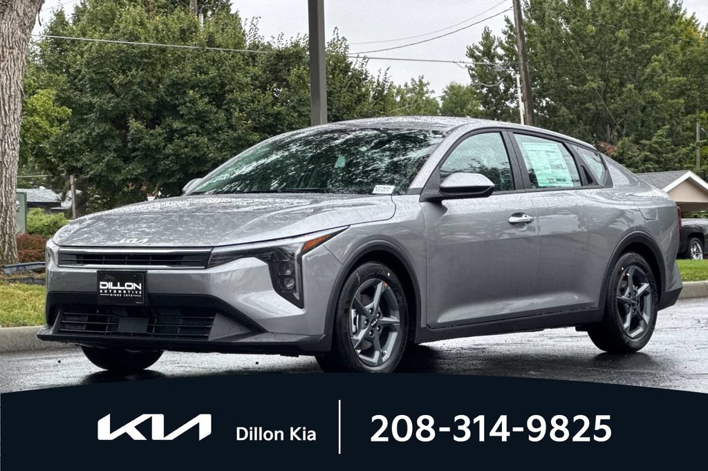 New 2026 Kia K4 FWD image 11