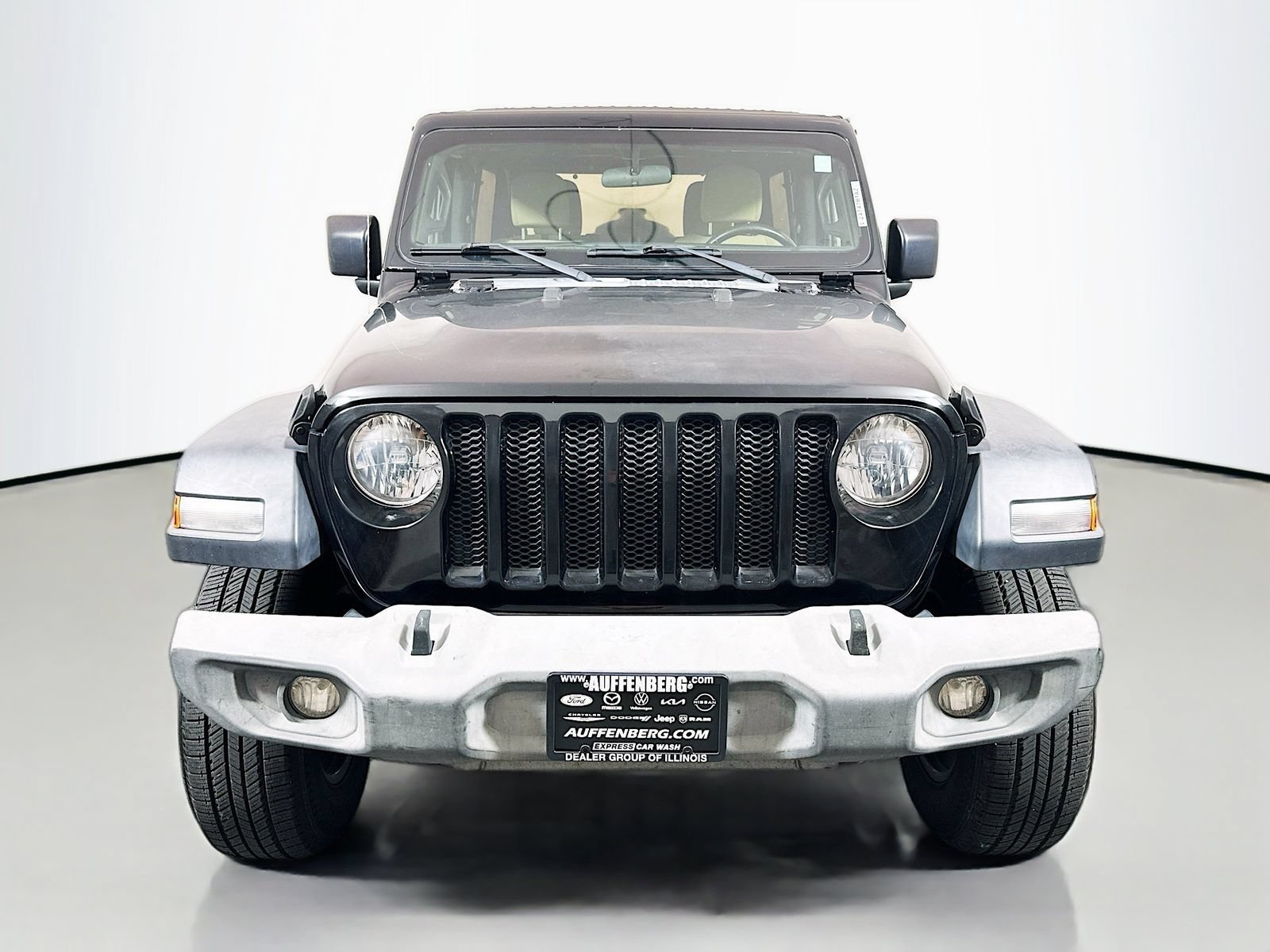 Used 2018 Jeep Wrangler Unlimited Sport S AWD/4WD image 2