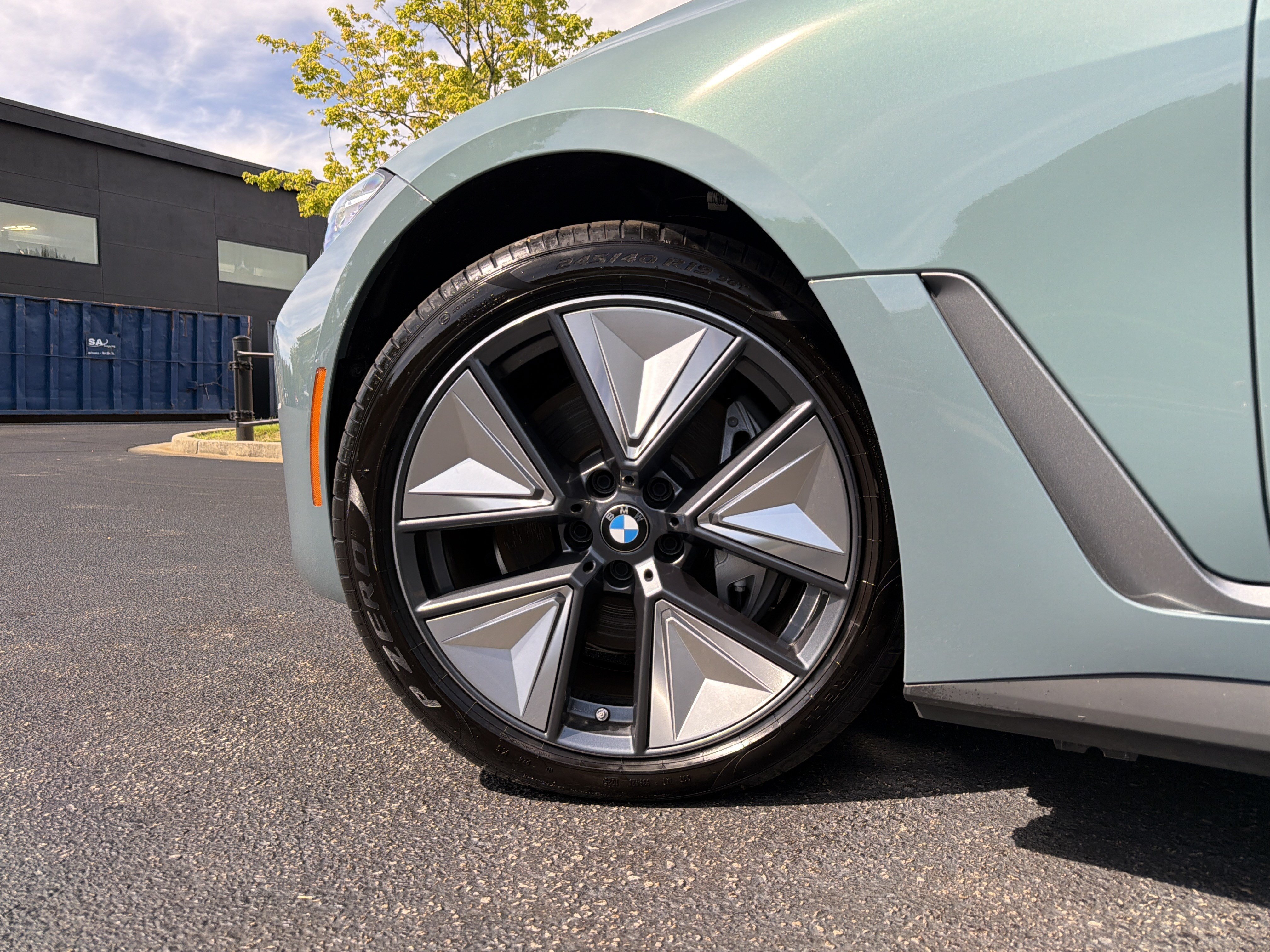 Used 2025 BMW i4 eDrive40 RWD image 17