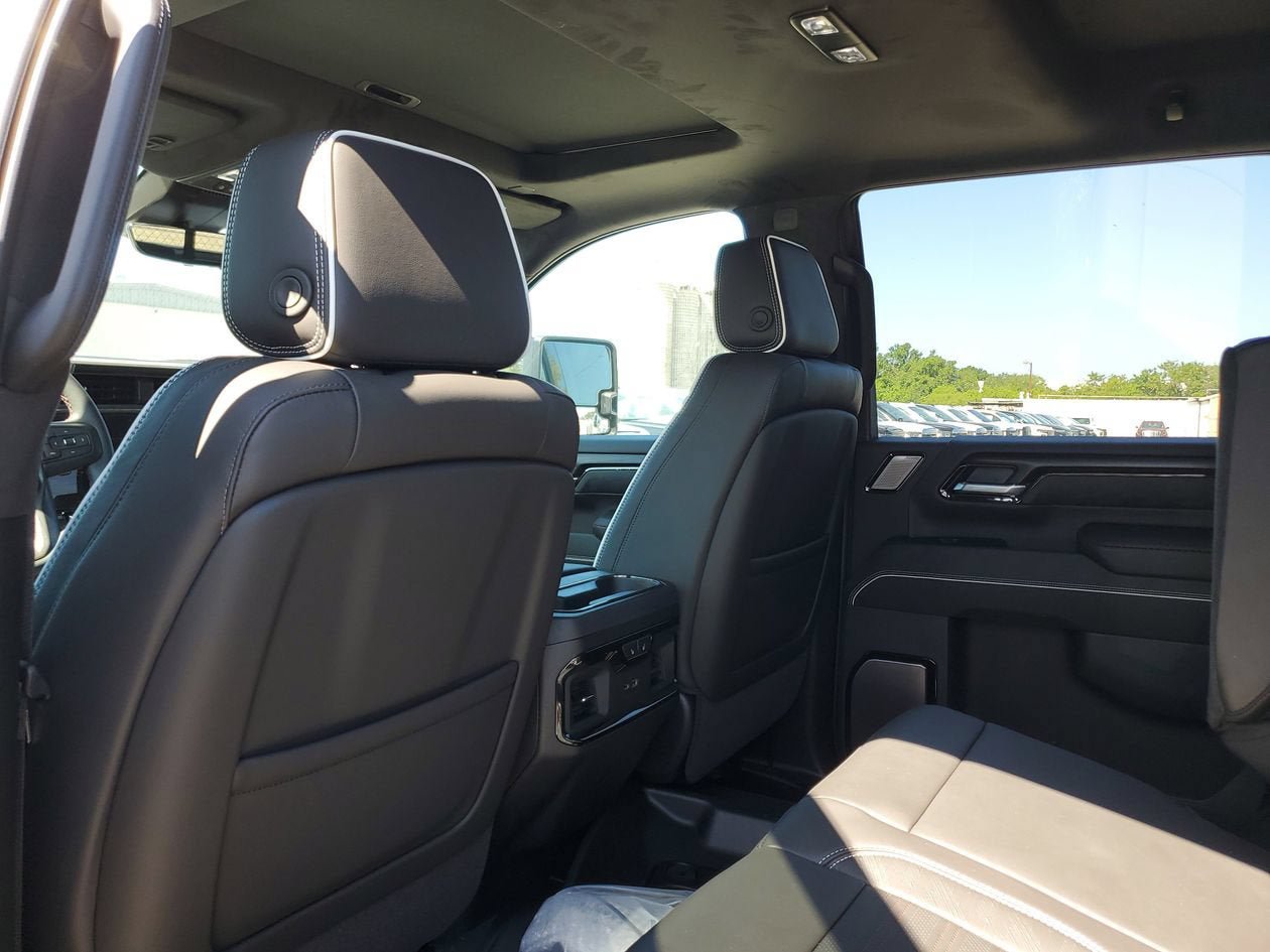 New 2026 GMC Sierra 2500 AT4X AWD/4WD image 11