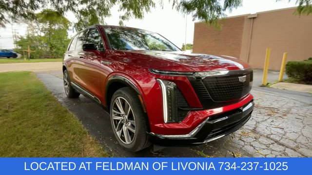 Used 2026 Cadillac Vistiq Sport w/ LPO, Floor Liner Package AWD/4WD image 2