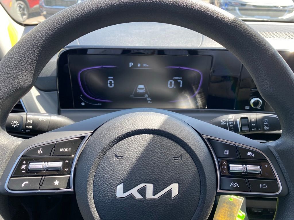 New 2026 Kia Seltos LX FWD image 13