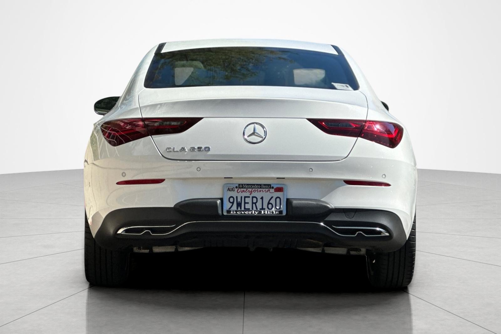 Used 2025 Mercedes-Benz CLA 250 image 4