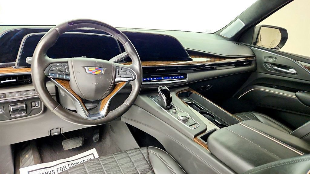 Used 2023 Cadillac Escalade Sport Platinum w/ LPO, ONYX Package AWD/4WD image 13