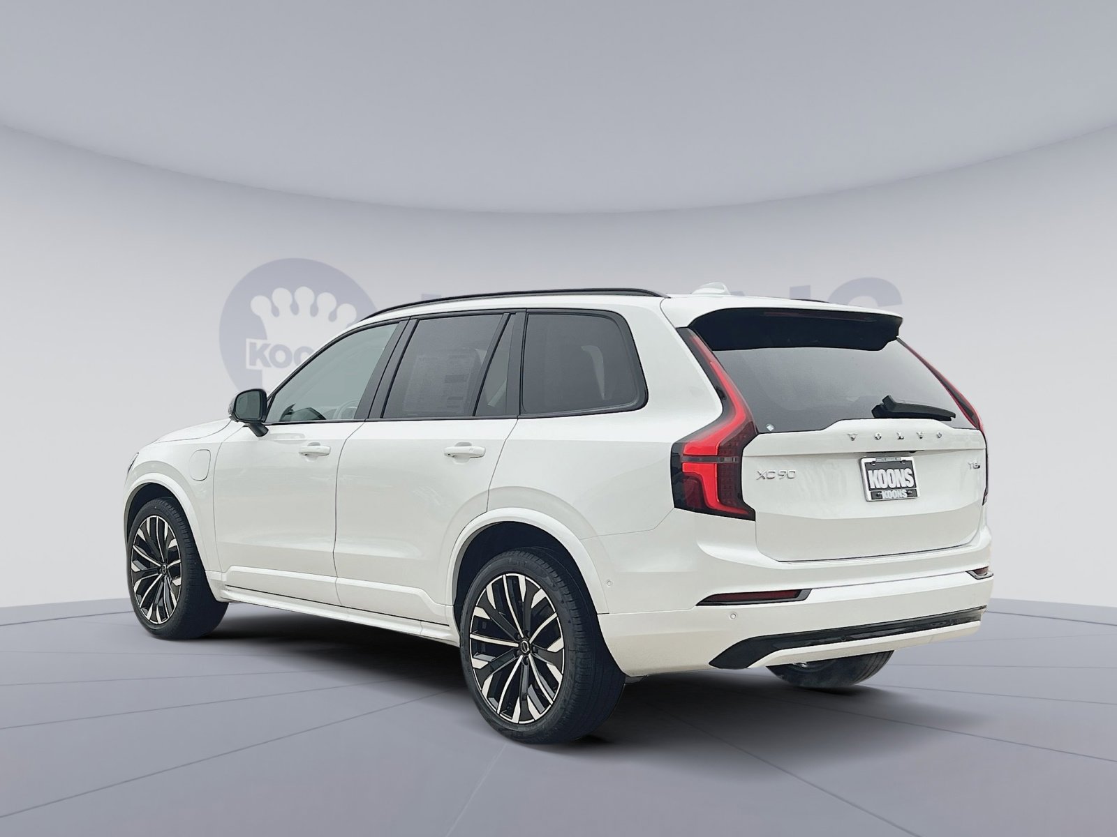 New 2026 Volvo XC90 T8 Ultra w/ Lounge Package image 4