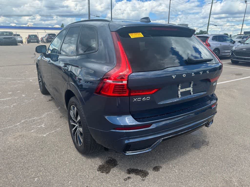 Used 2025 Volvo XC60 B5 Plus AWD/4WD image 7