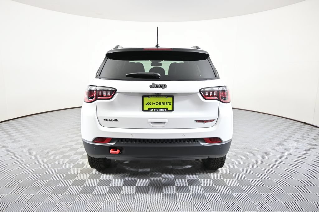 New 2026 Jeep Compass Trailhawk w/ Sun, Sound & Navigation Group AWD/4WD image 5