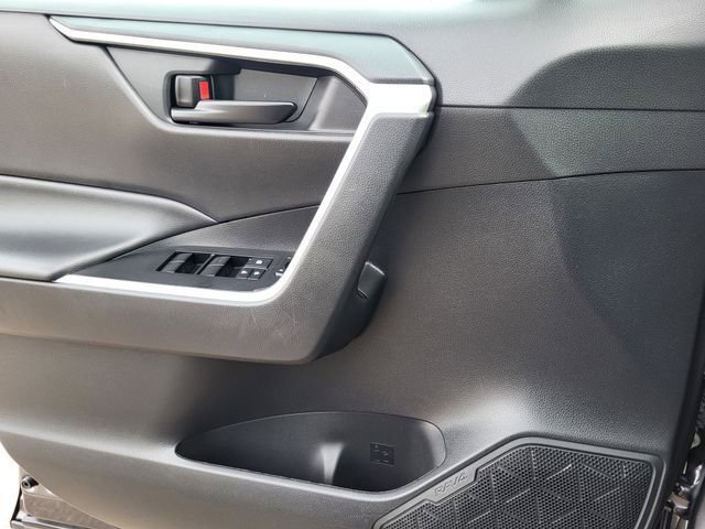 Used 2024 Toyota RAV4 LE image 12