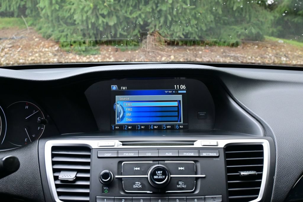 Used 2015 Honda Accord Sport image 34