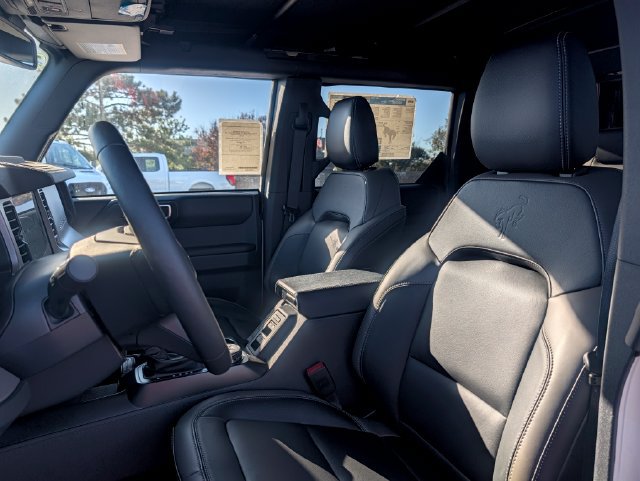 Used 2025 Ford Bronco Outer Banks w/ Sasquatch Package AWD/4WD image 5