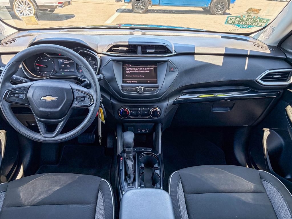 Used 2023 Chevrolet TrailBlazer LS FWD image 14