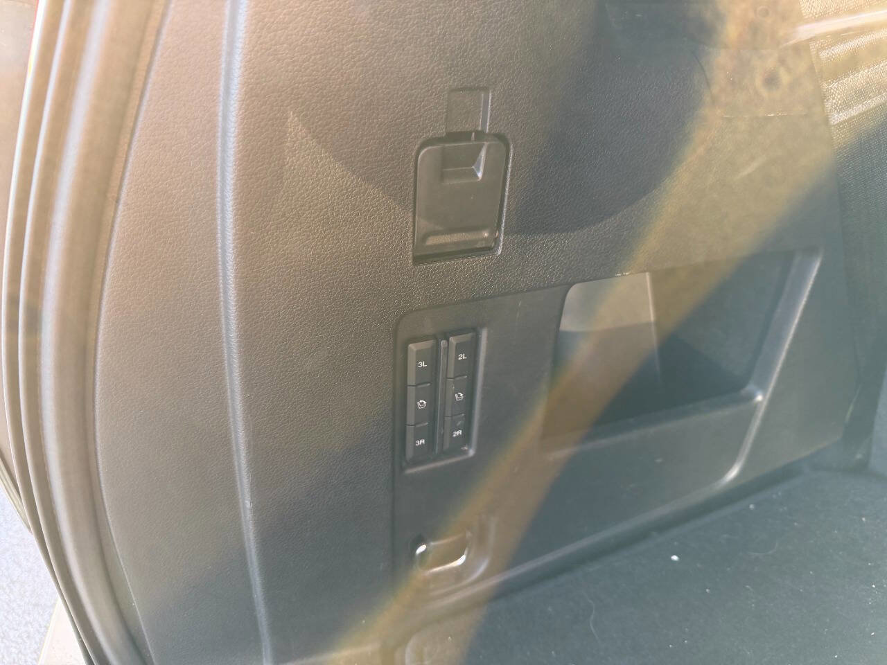 Used 2018 Ford Expedition Platinum image 23