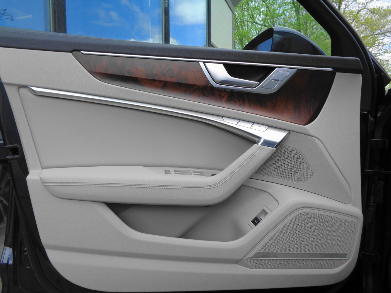 Used 2022 Audi A6 Premium Plus w/ Premium Plus Package image 15