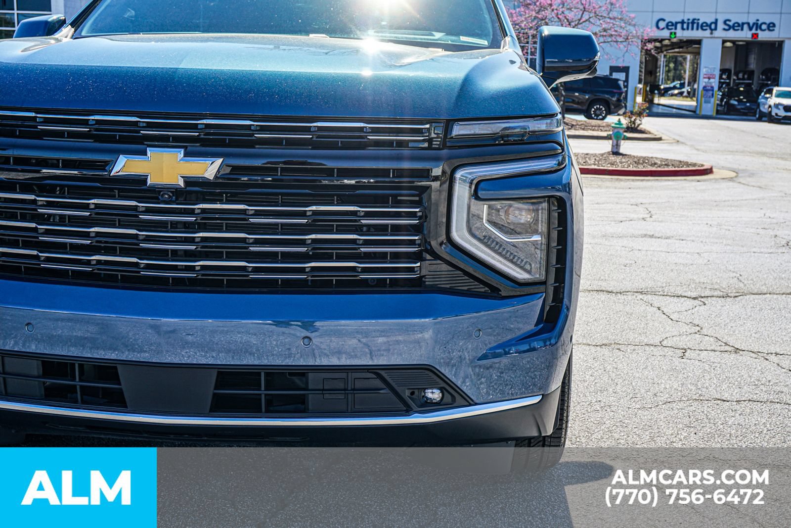 Used 2025 Chevrolet Suburban High Country AWD/4WD image 17