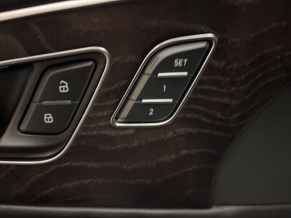 Used 2021 Audi Q7 3.0T Premium Plus image 12