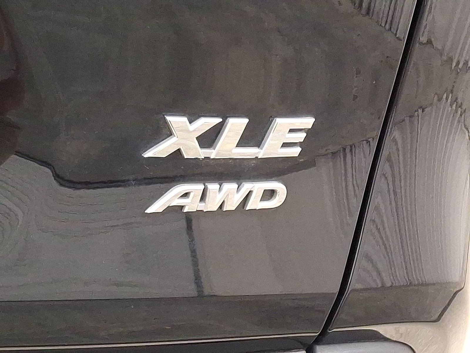 Certified 2022 Toyota RAV4 XLE Premium AWD/4WD image 28
