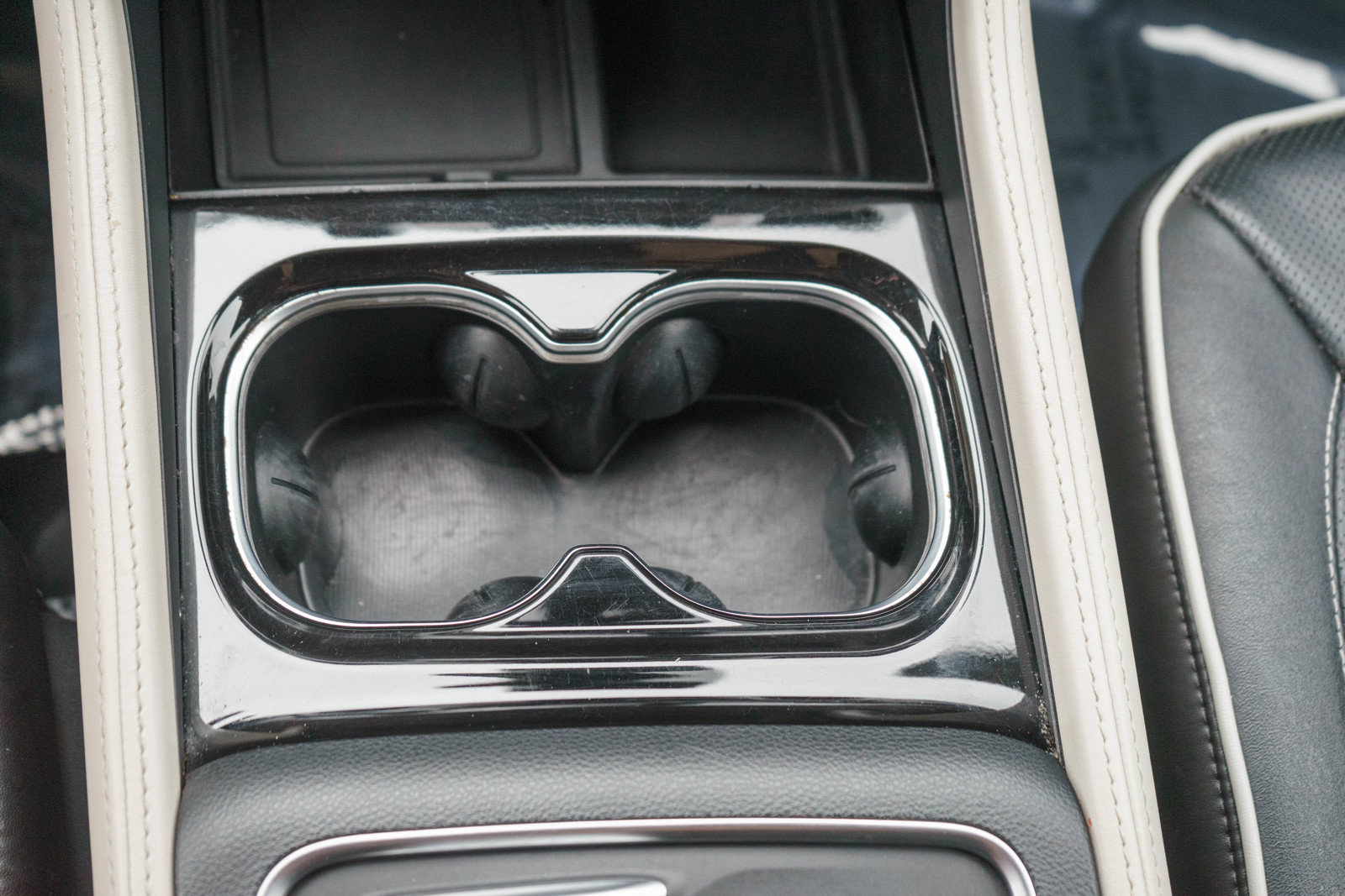 Used 2023 Chrysler Pacifica Limited FWD image 19