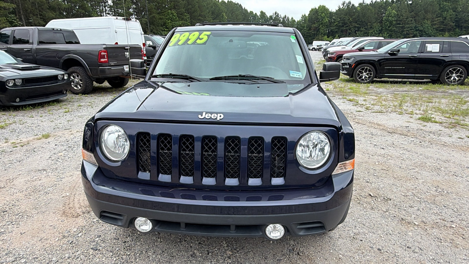 Used 2016 Jeep Patriot Sport w/ Power Value Group FWD image 3