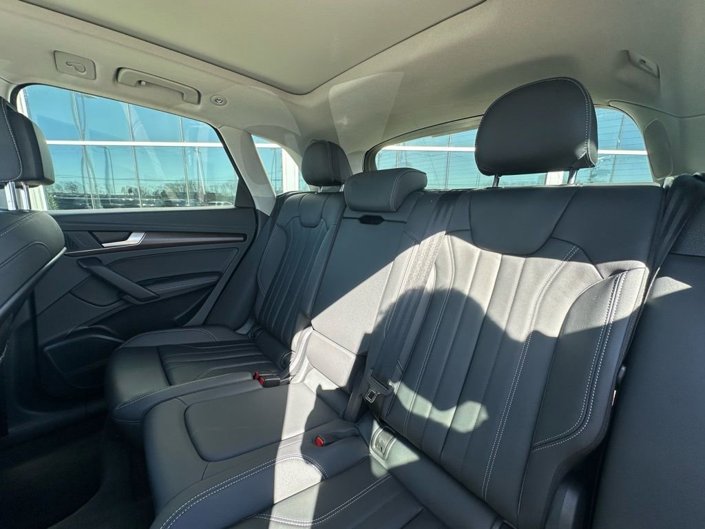 Certified 2025 Audi Q5 2.0T Premium Plus w/ Premium Plus Package image 21
