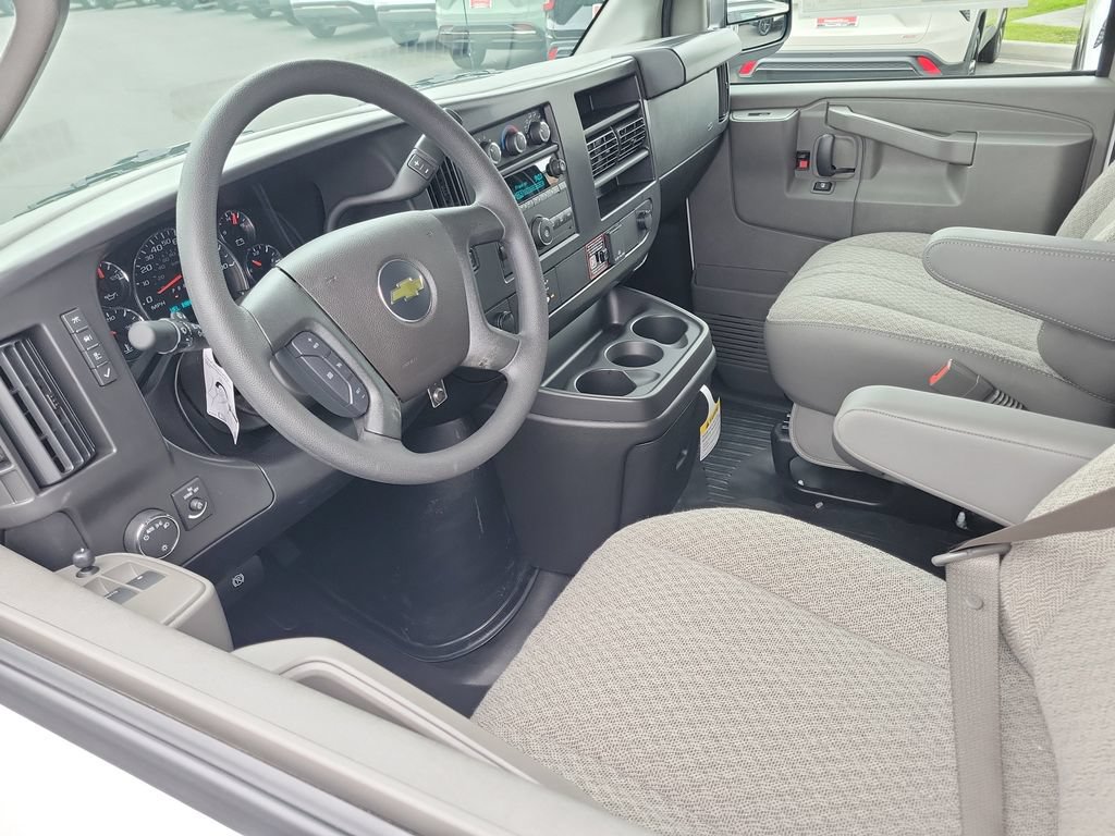 New 2026 Chevrolet Express 2500 w/ Driver Convenience Package RWD image 3