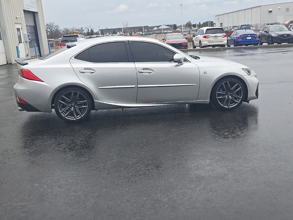 Used 2019 Lexus IS 300 F Sport w/ F Sport Package image 10