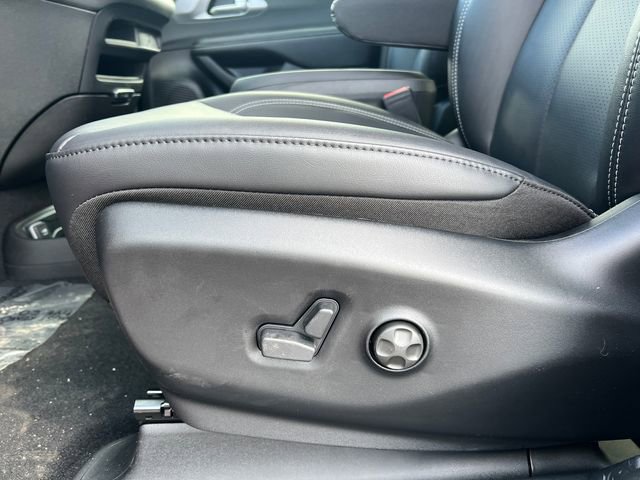 New 2026 Chrysler Pacifica Select image 10