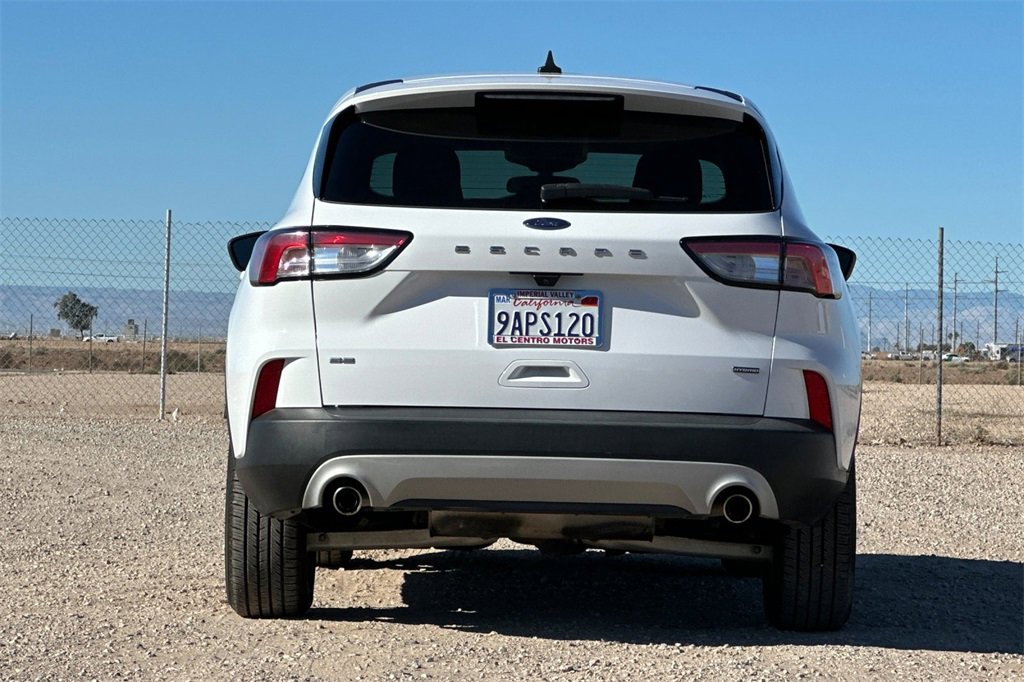 Used 2022 Ford Escape SE image 5