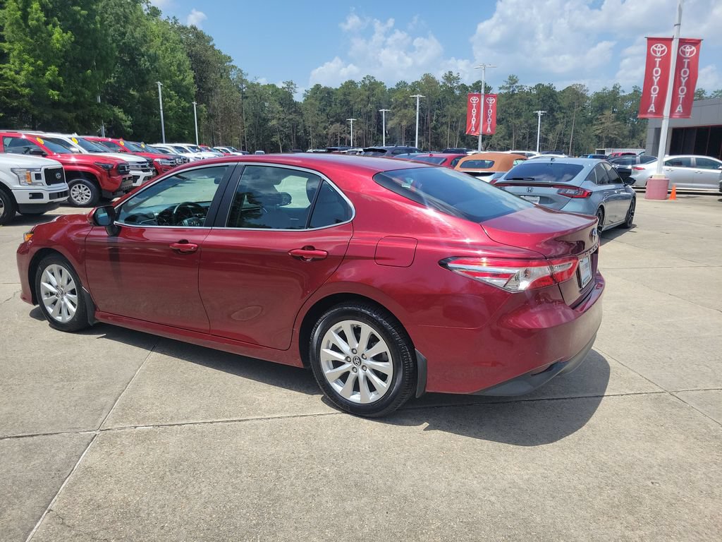 Certified 2018 Toyota Camry LE FWD image 3