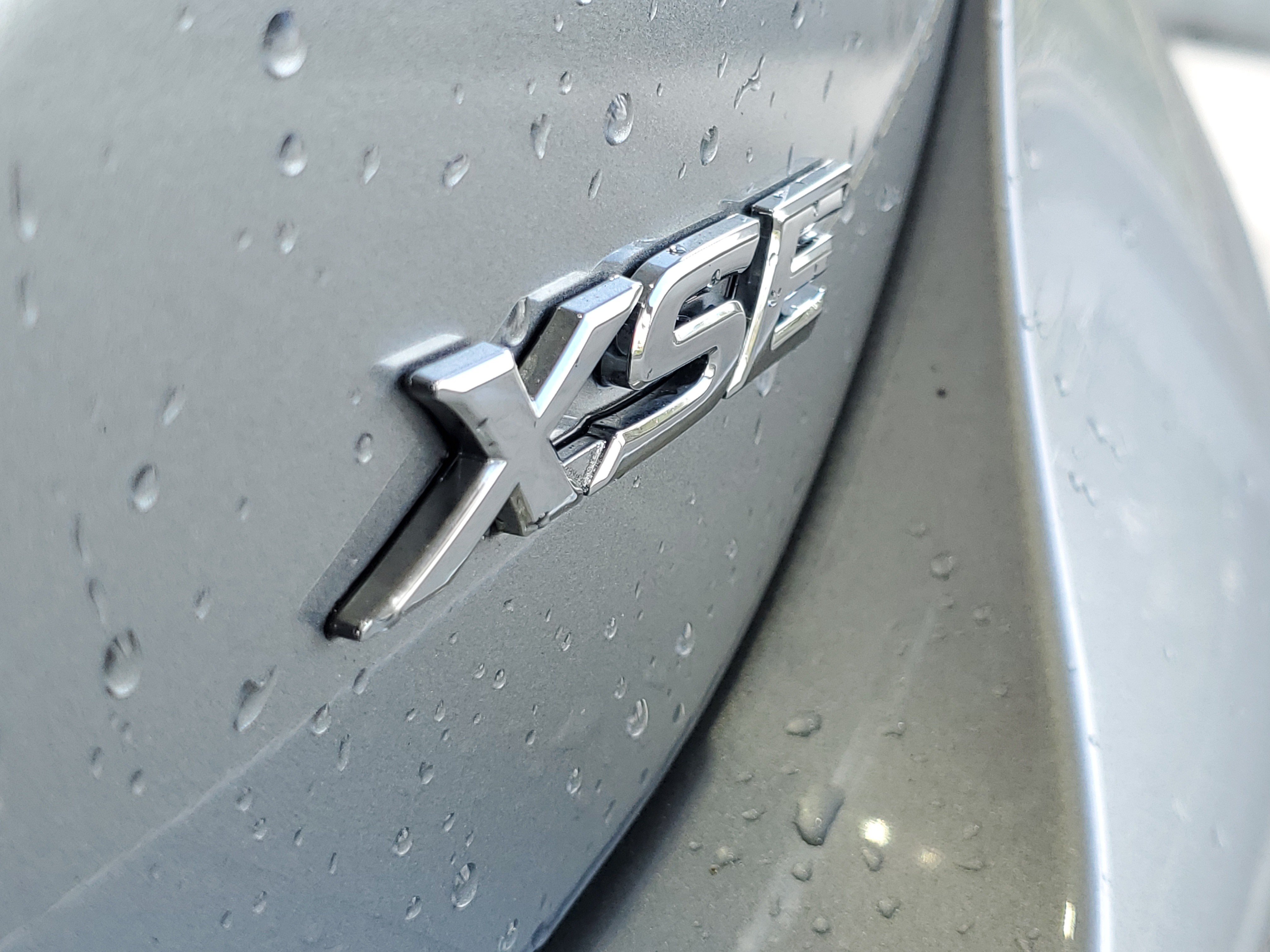 Used 2023 Toyota Camry XSE FWD image 6