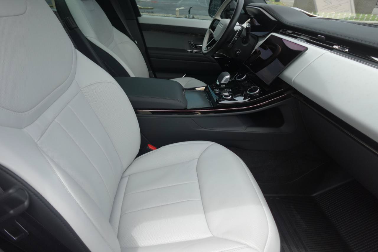 Used 2023 Land Rover Range Rover Sport SE Dynamic AWD/4WD image 9