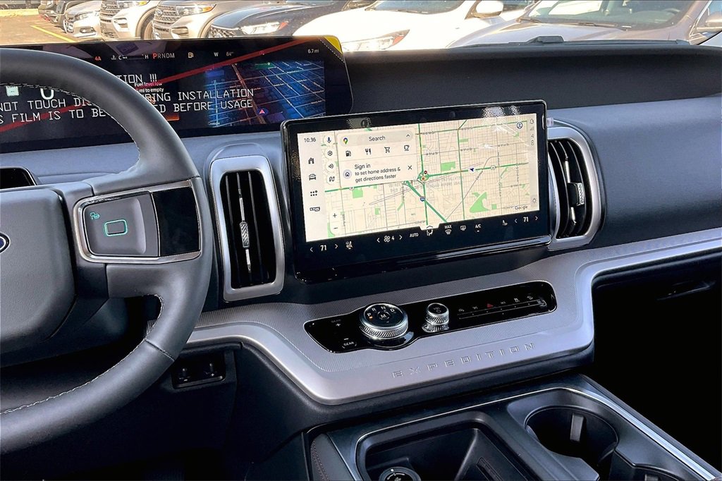 New 2025 Ford Expedition Active image 6