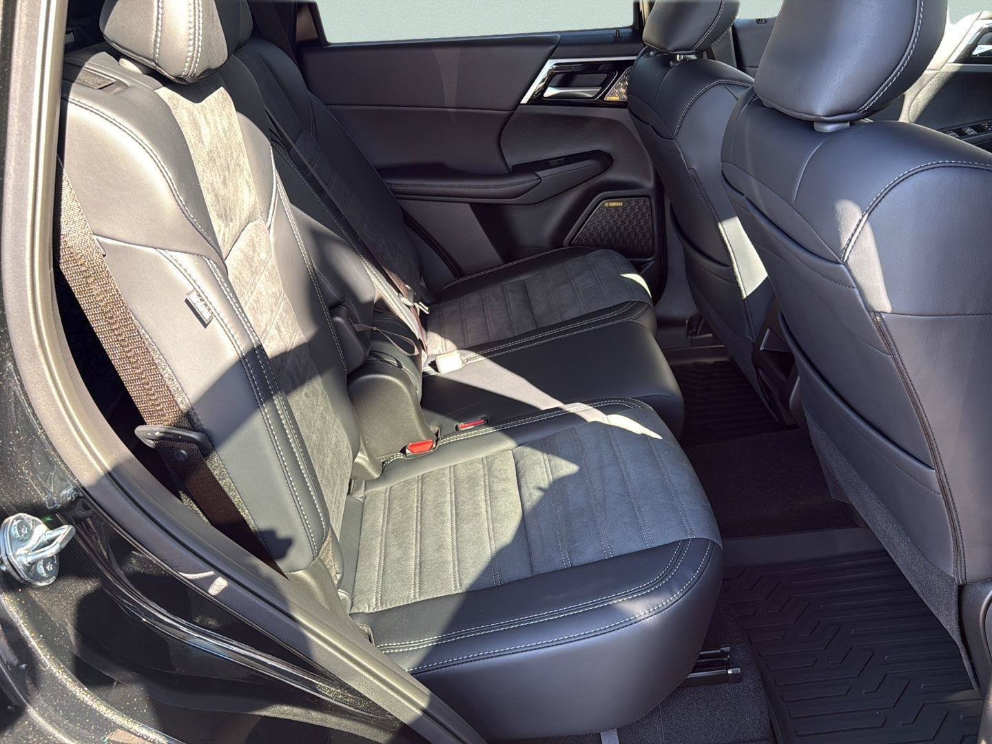 New 2026 Mitsubishi Outlander SE FWD image 26