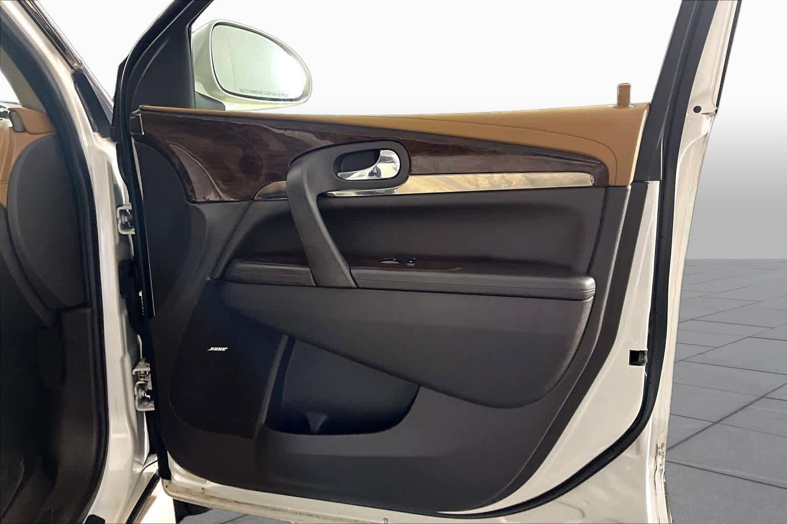 Used 2015 Buick Enclave Leather FWD image 22