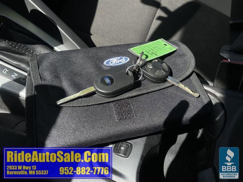 Used 2014 Ford Focus SE w/ SE Winter Package FWD image 39