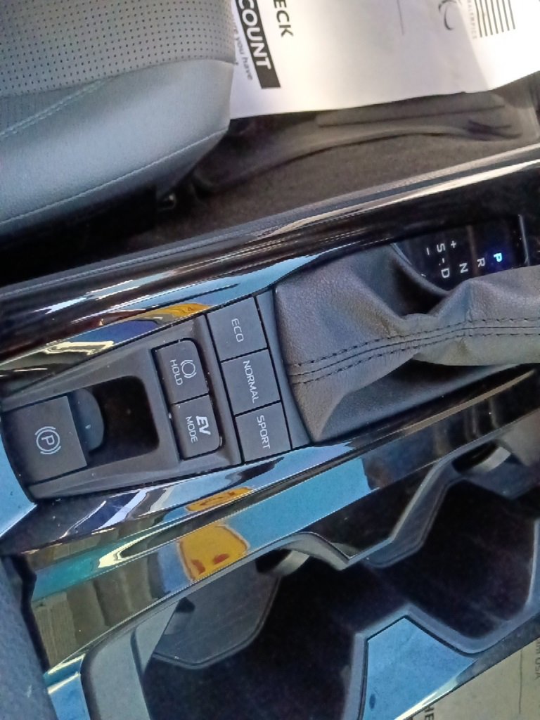 Used 2025 Toyota Camry XSE image 25