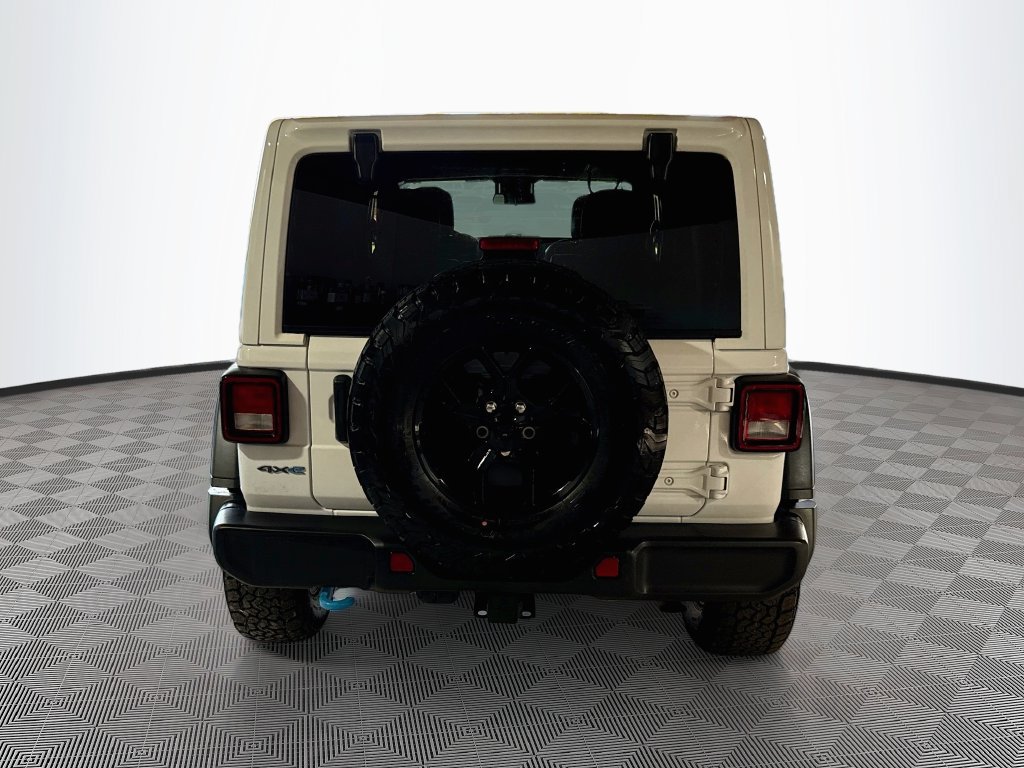 Used 2024 Jeep Wrangler Unlimited AWD/4WD image 7